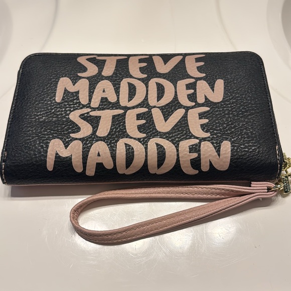 STEVE MADDEN WALLET - Picture 3 of 4